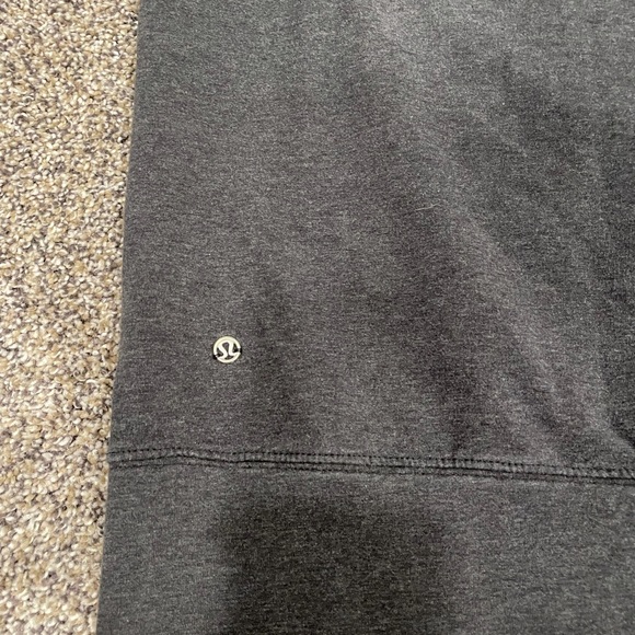 Lululemon Half Cut Pullover Heathered Black size 4 - Picture 5 of 6